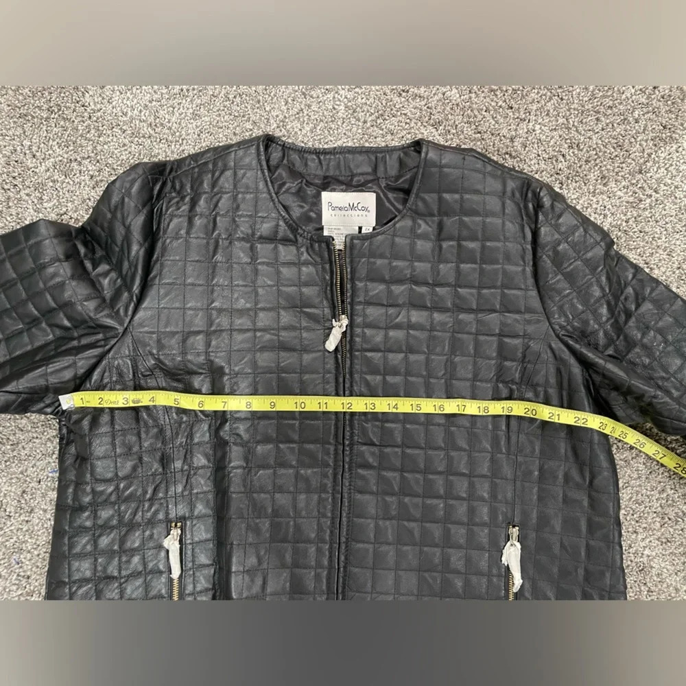 NWOT Pamela McCoy black quilted leather jacket. Size 2x. - Picture 12 of 16